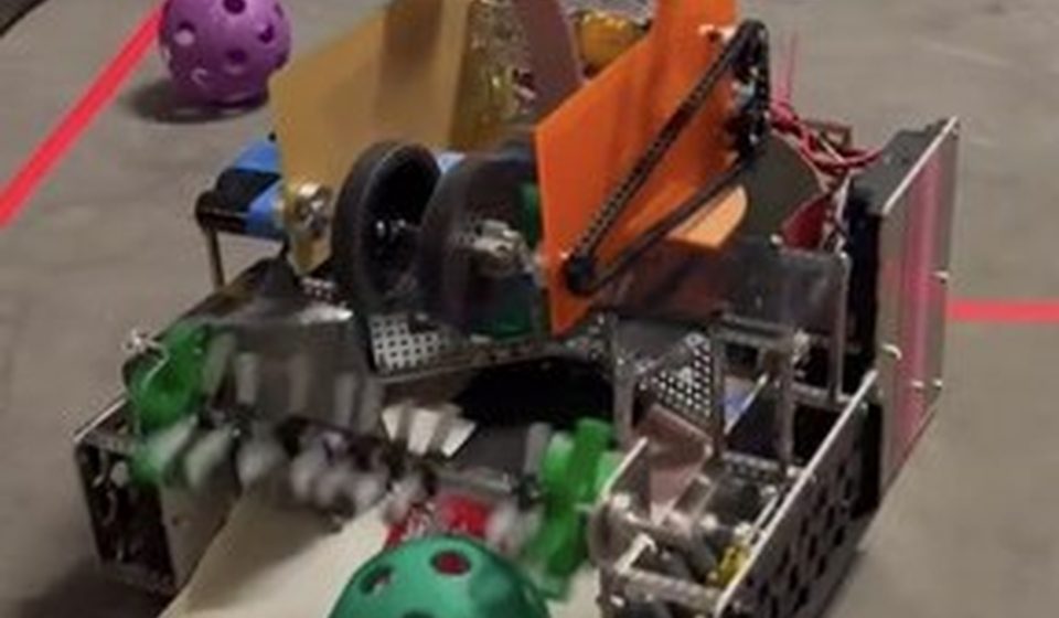 The robot collecting an artifact